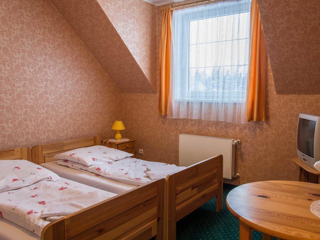 Marzenie Bed & Breakfast Przesieka Room photo