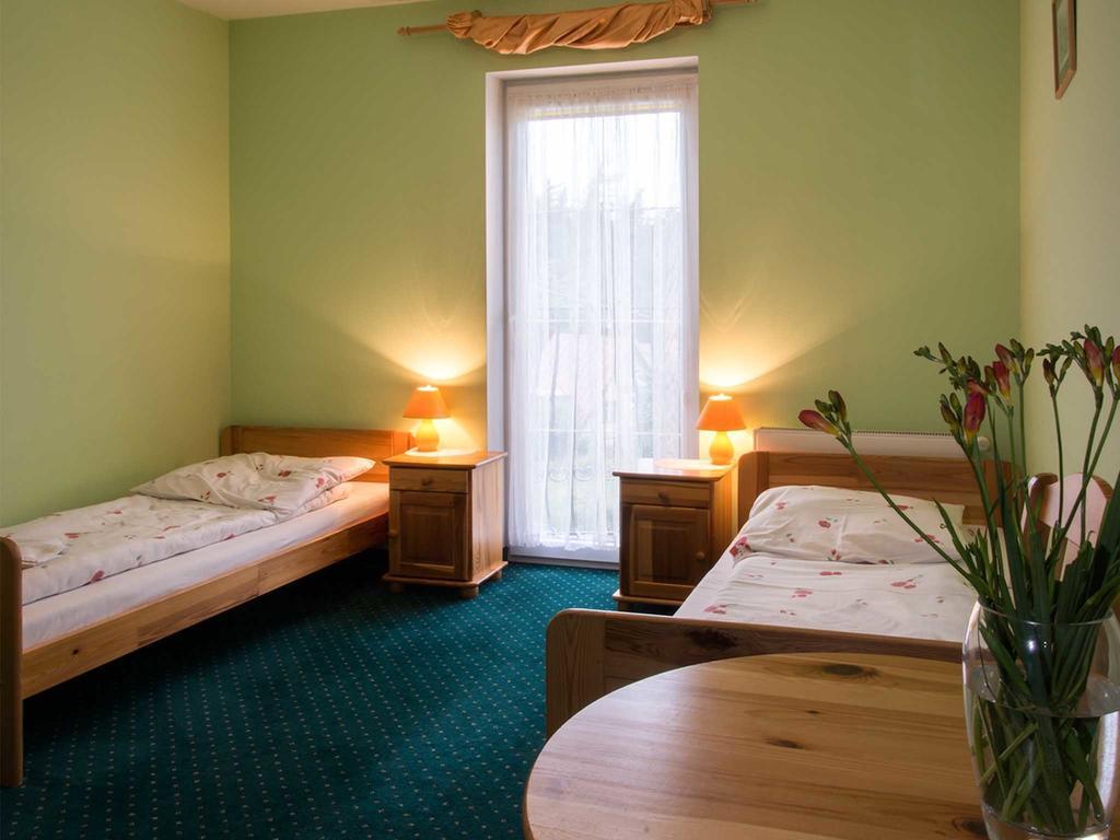Marzenie Bed & Breakfast Przesieka Room photo